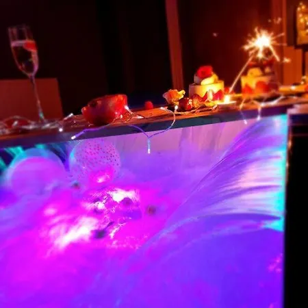 Lägenhet Royal Jacuzzi De Gamme Centre *