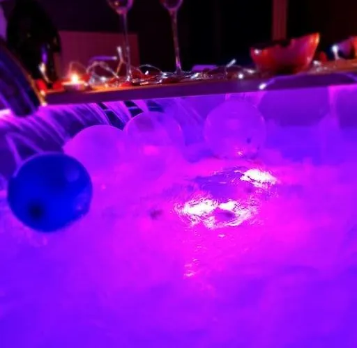 Royal Jacuzzi De Gamme Centre *